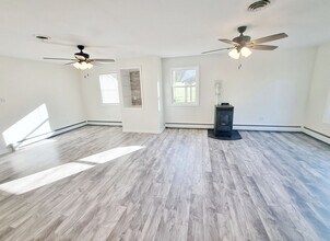 1218 Hoff Rd in Hanover, PA - Building Photo - Building Photo