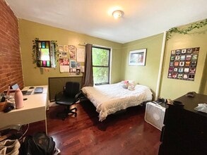 86 Hammond St, Unit 2 in Boston, MA - Foto de edificio - Building Photo