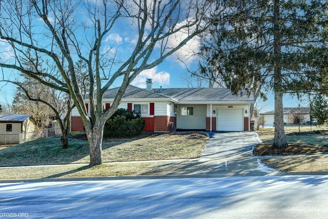 465 Washington Blvd in Hoffman Estates, IL - Foto de edificio