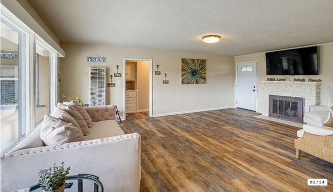 950 Portola Dr in Del Rey Oaks, CA - Building Photo - Building Photo