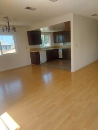 2707 Carnegie Ln, Unit 3 in Redondo Beach, CA - Foto de edificio - Building Photo