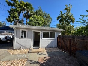 320 C St in Roseville, CA - Building Photo - Building Photo