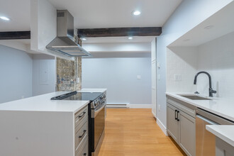 614 Columbus Ave, Unit B2 in Boston, MA - Building Photo - Building Photo