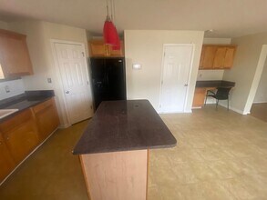 4285 Fox Den Dr in Douglasville, GA - Building Photo - Building Photo