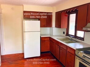 579 13th St in Hammonton, NJ - Building Photo - Building Photo