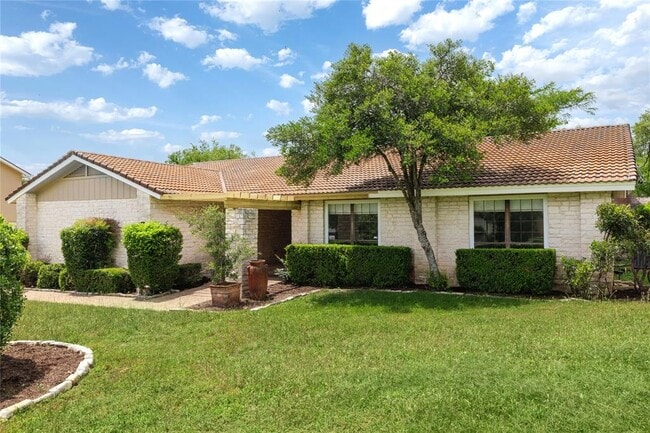 property at 611 Lido St