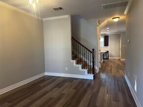 4526 Merle Dr in Austin, TX - Building Photo - Building Photo