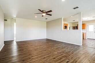 16737 Woodside Dr in Justin, TX - Building Photo - Building Photo