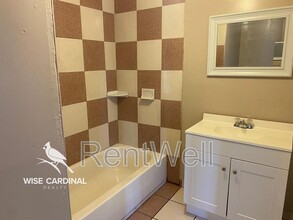 1017 N Main Ave in Denver City, TX - Building Photo - Building Photo