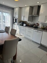 211 Milton Ave in Staten Island, NY - Building Photo - Building Photo