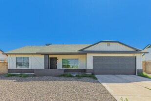 1415 N Ironwood St in Gilbert, AZ - Building Photo