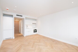 11 Commonwealth Ave in Boston, MA - Building Photo - Building Photo