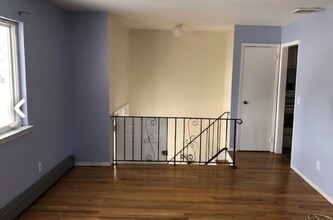 3 Healy St, Unit A in Huntington, NY - Building Photo - Building Photo