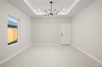 21 Hilltop Ave in Edinburg, TX - Building Photo - Building Photo