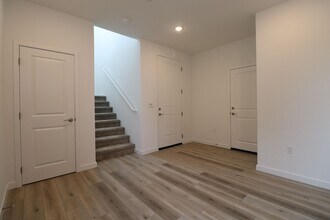 1713 River Vis in Lompoc, CA - Building Photo - Building Photo