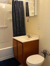 2031 Commonwealth Ave in Boston, MA - Building Photo - Building Photo