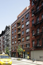 164-166 Stanton St in New York, NY - Building Photo - Building Photo