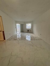 18608 NE 18th Ave in Miami, FL - Building Photo - Building Photo