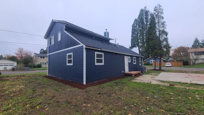 2525 SE Thompson St in Corvallis, OR - Building Photo - Building Photo