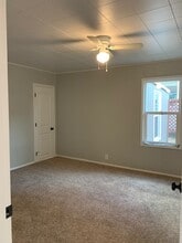 325 S Chelan Ave in Wenatchee, WA - Building Photo - Building Photo