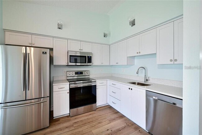 4110 38th Ave W in Bradenton, FL - Building Photo - Building Photo