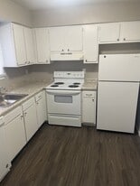 1624 Pleasant View Dr in Des Moines, IA - Building Photo