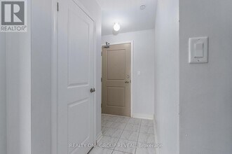 80 Aspen Springs Dr in Bowmanville, ON - Building Photo - Building Photo