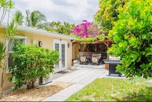 279 Hach Ln in West Palm Beach, FL - Building Photo