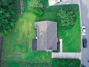 725 E Cardinal Dr in Fuquay Varina, NC - Building Photo - Building Photo