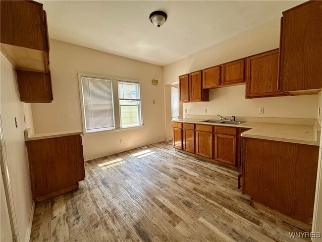 127 Hayden St