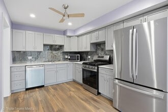 777 E Golfview Dr in Roselle, IL - Building Photo - Building Photo