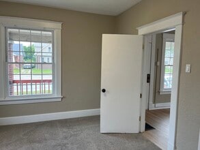 2633 Madison Ave in Granite City, IL - Building Photo - Building Photo