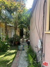2536 Military Ave in Los Angeles, CA - Building Photo - Building Photo