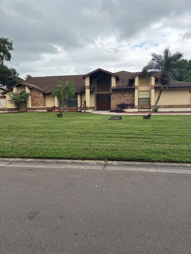 property at 1671 Anorada Blvd