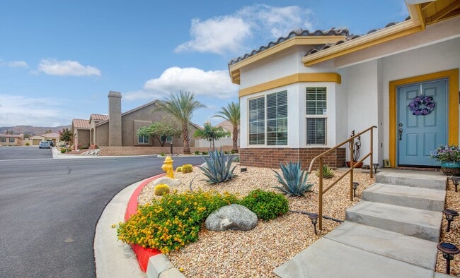 7397 Village Way in Yucca Valley, CA - Building Photo - Building Photo