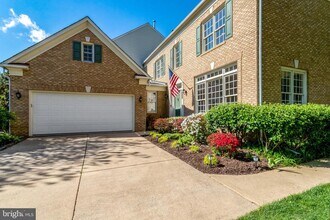 5231 Winter View Dr in Alexandria, VA - Building Photo - Building Photo