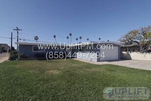 1390 Connecticut St in Imperial Beach, CA - Building Photo