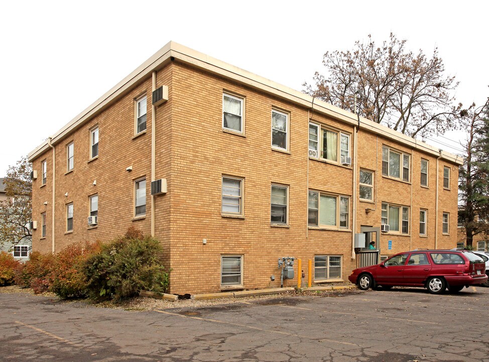 McCarrons Apartments in Roseville, MN - Building Photo