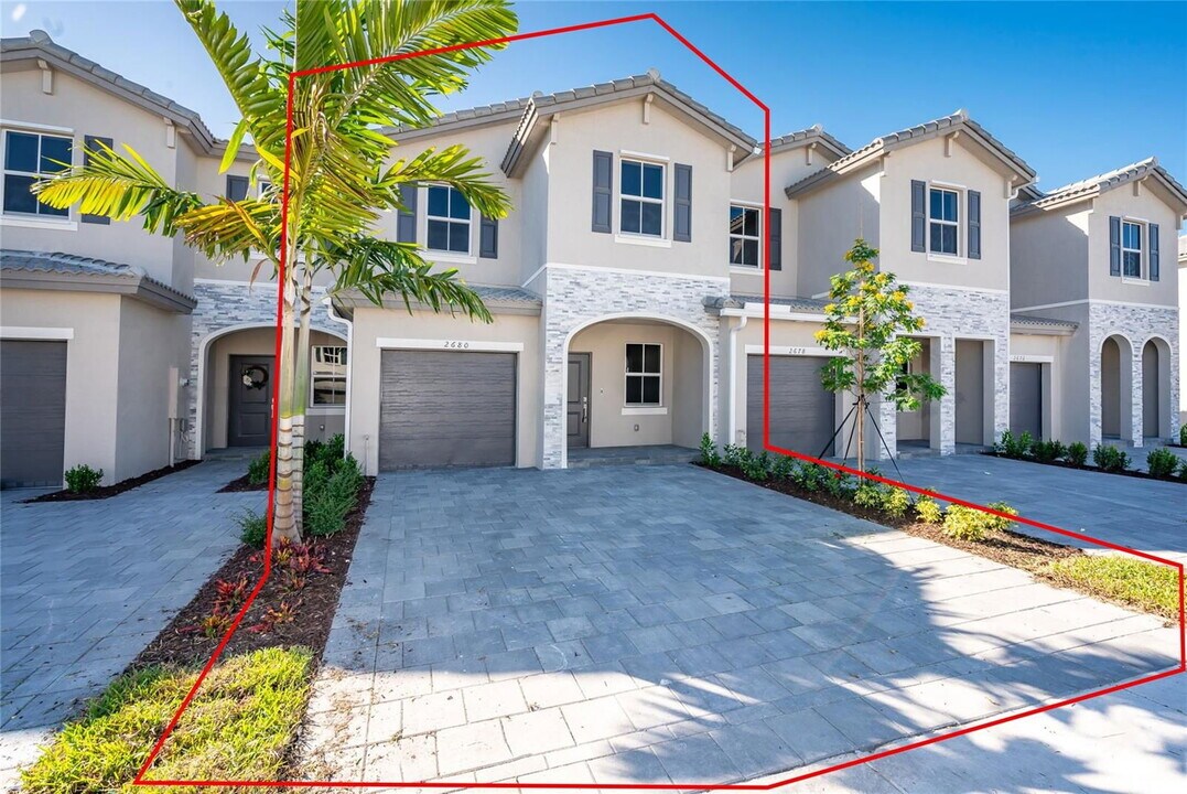 2680 SE 10th St in Homestead, FL - Building Photo