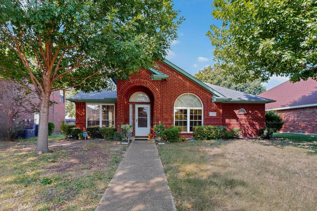 4219 Osborn Rd in Dallas, TX - Building Photo