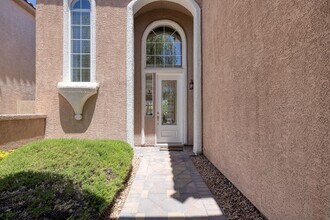10226 W Sourwood Ave in Las Vegas, NV - Building Photo - Building Photo