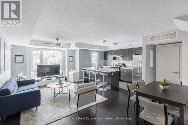 100 Dufay Rd in Brampton, ON - Building Photo - Building Photo