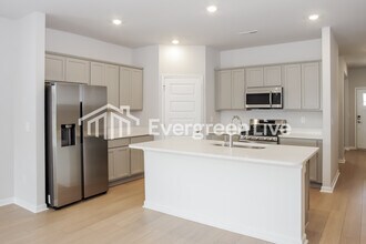 221 Shangrila Wy in Meridianville, AL - Building Photo - Building Photo