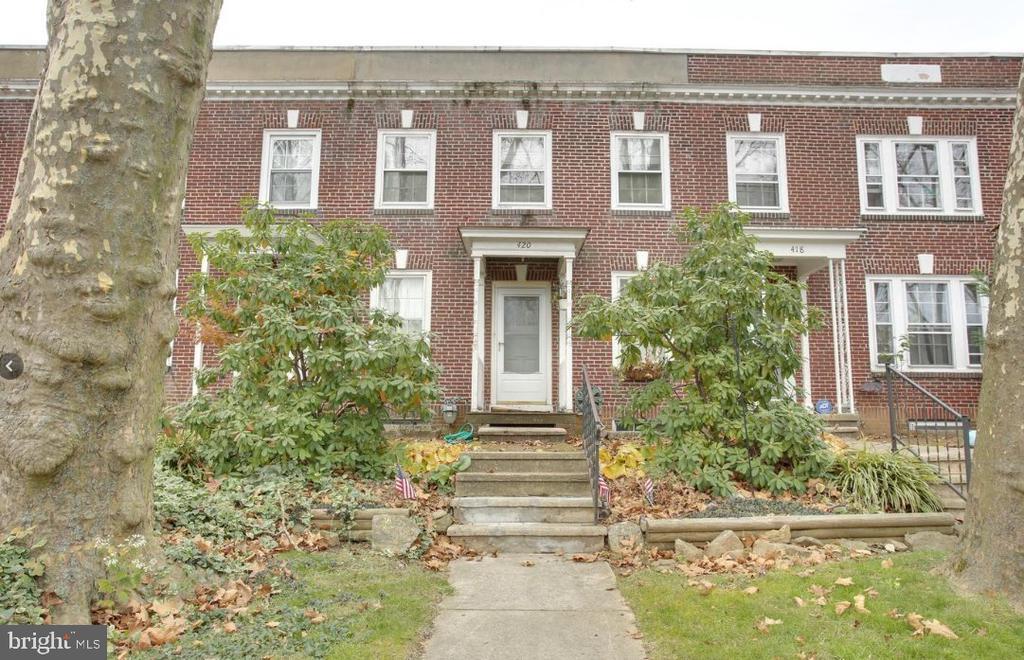 420 Sunset Rd in West Reading, PA - Building Photo