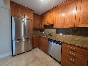 230 E 300 S, Unit 1208 in Salt Lake City, UT - Foto de edificio - Building Photo