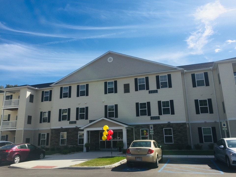 Kings Pointe Senior Apartments in Sylvania, OH - Foto de edificio