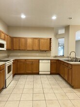 3450 Chapel Creek Cir in Wesley Chapel, FL - Building Photo - Building Photo