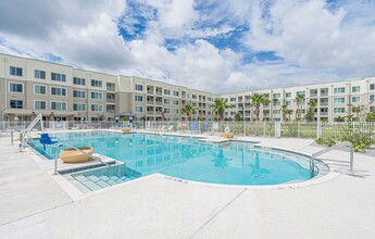 Heron Ridge 62+ Apartments in Kissimmee, FL - Building Photo - Building Photo