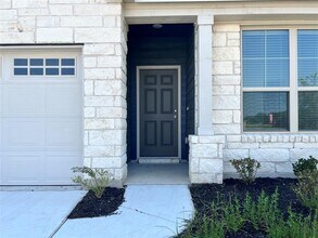 2053 Cliffbrake Wy in Georgetown, TX - Building Photo - Building Photo