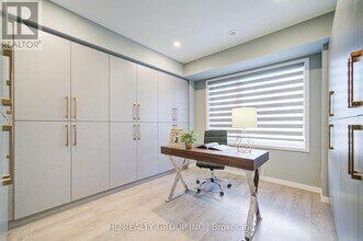 25 Lafferty Ln in Richmond Hill, ON - Building Photo - Building Photo